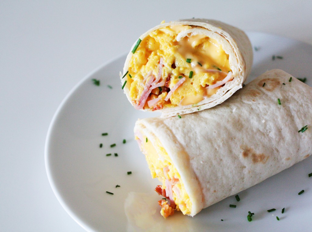 breakfast wrap eggs bacon cheese delliedelicious frukostwrap frokostwrap